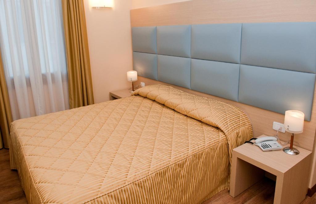 Hotel Villa Maternini Vazzola Habitación foto